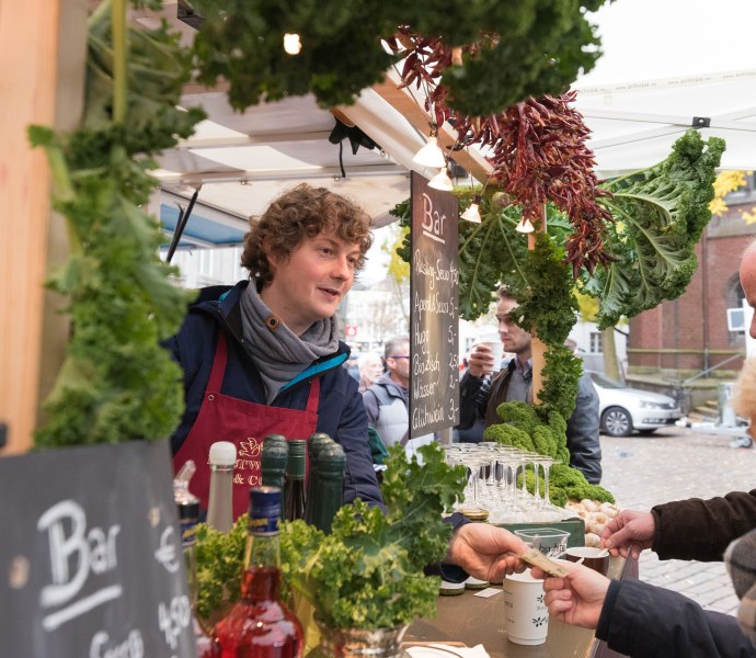 oldenburg_gruenkohlpesto_wochenmarktstand_bastwoeste_cja_1298